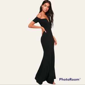 Lulus Lynne Black Off-the-Shoulder Maxi Dress in Black Size Medium